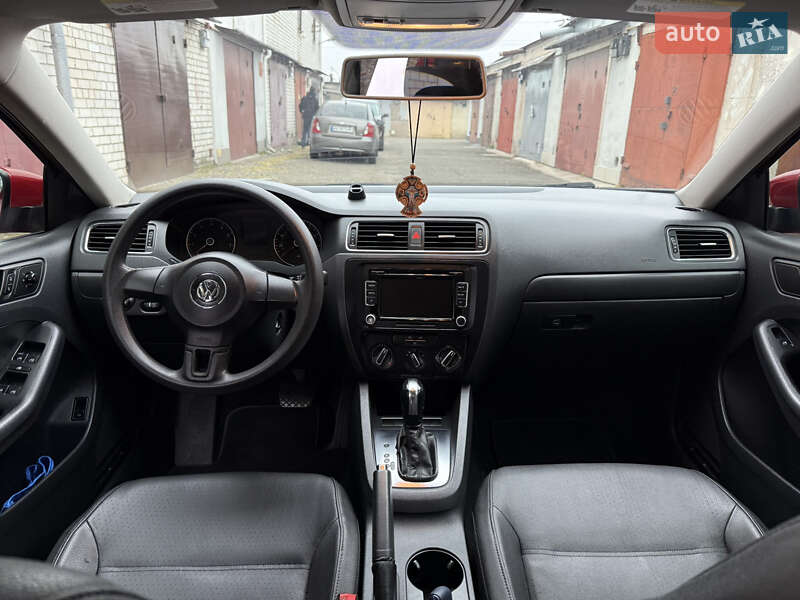 Седан Volkswagen Jetta 2012 в Киеве фото 14 Седан Volkswagen Jetta 2012 в Киеве