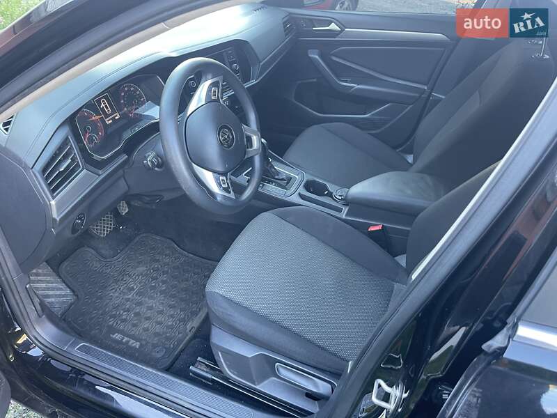 Седан Volkswagen Jetta 2018 в Харкові фото 44 Седан Volkswagen Jetta 2018 в Харкові