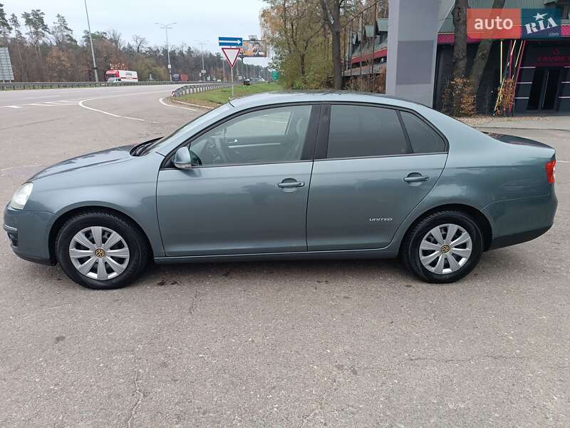 Седан Volkswagen Jetta 2008 в Києві фото 6 Седан Volkswagen Jetta 2008 в Києві