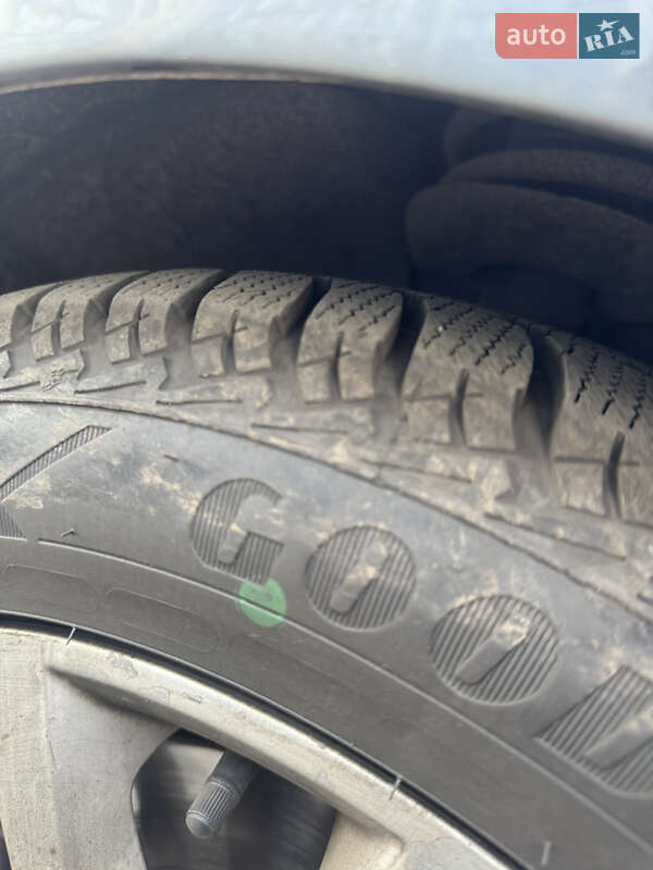 Седан Volkswagen Jetta 2011 в Києві