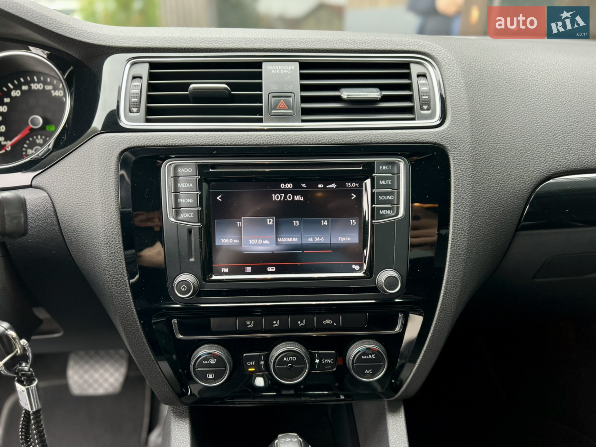 2016 Volkswagen Jetta - мініатюра 30