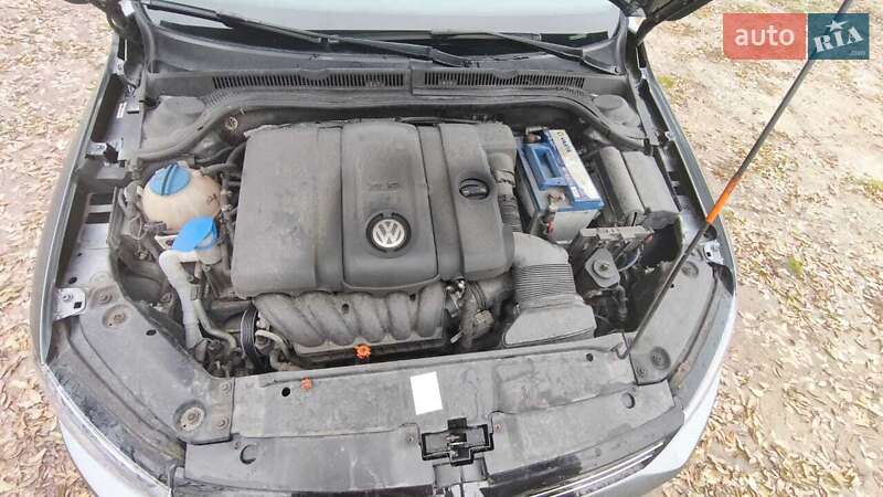 Седан Volkswagen Jetta 2011 в Першотравенске фото 19 Седан Volkswagen Jetta 2011 в Першотравенске