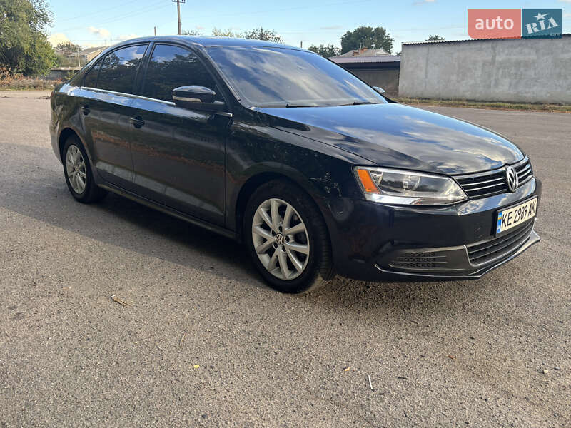 Седан Volkswagen Jetta 2013 в Дніпрі