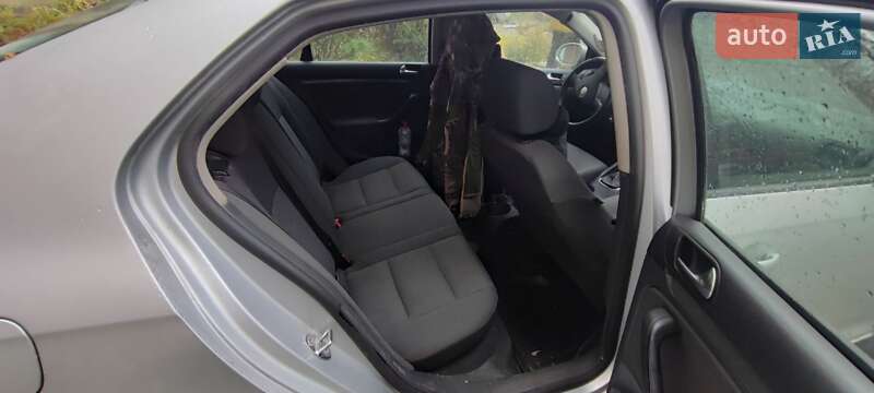 Седан Volkswagen Jetta 2006 в Борисполе фото 3 Седан Volkswagen Jetta 2006 в Борисполе