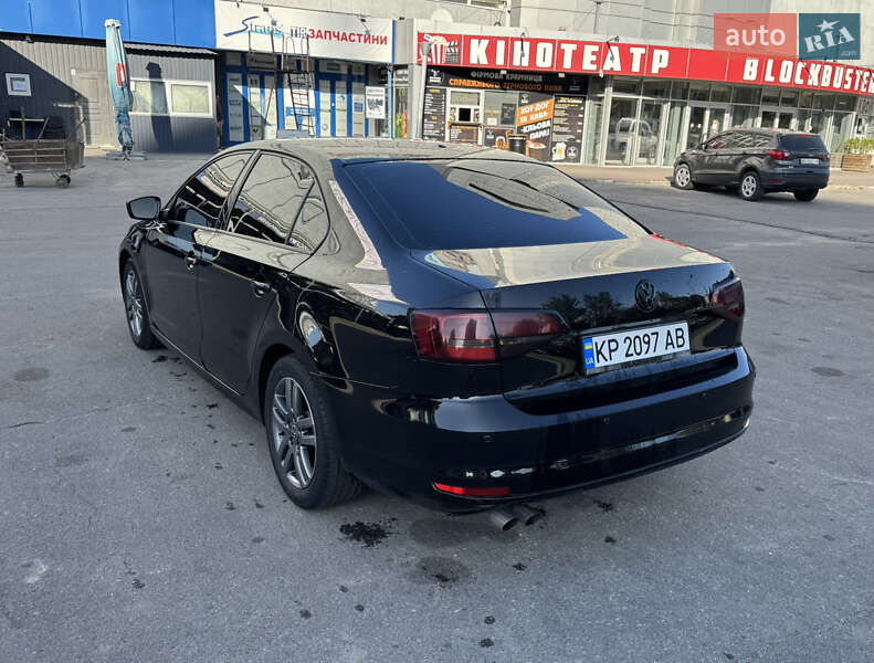Седан Volkswagen Jetta 2015 в Запорожье