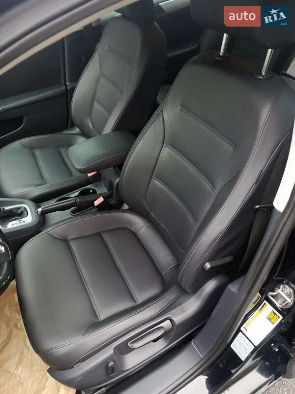 Седан Volkswagen Jetta 2014 в Днепре