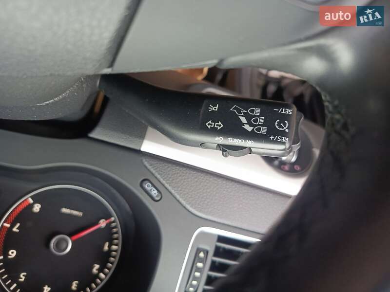 Седан Volkswagen Jetta 2014 в Днепре