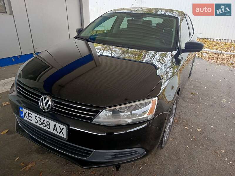 Седан Volkswagen Jetta 2014 в Днепре