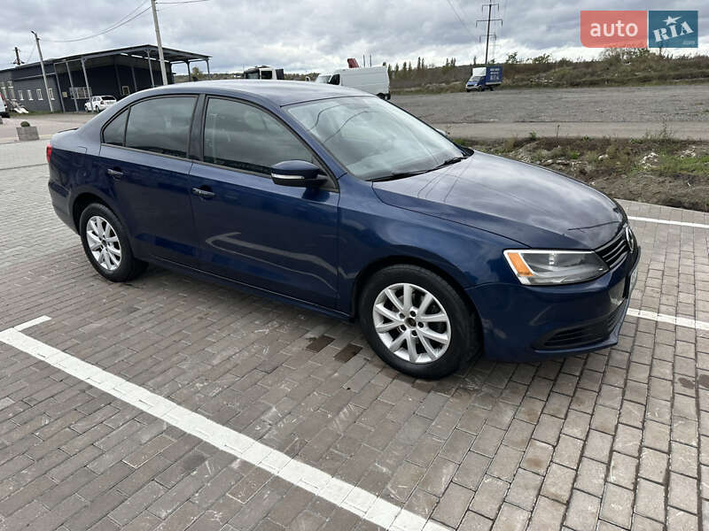 Седан Volkswagen Jetta 2012 в Киеве