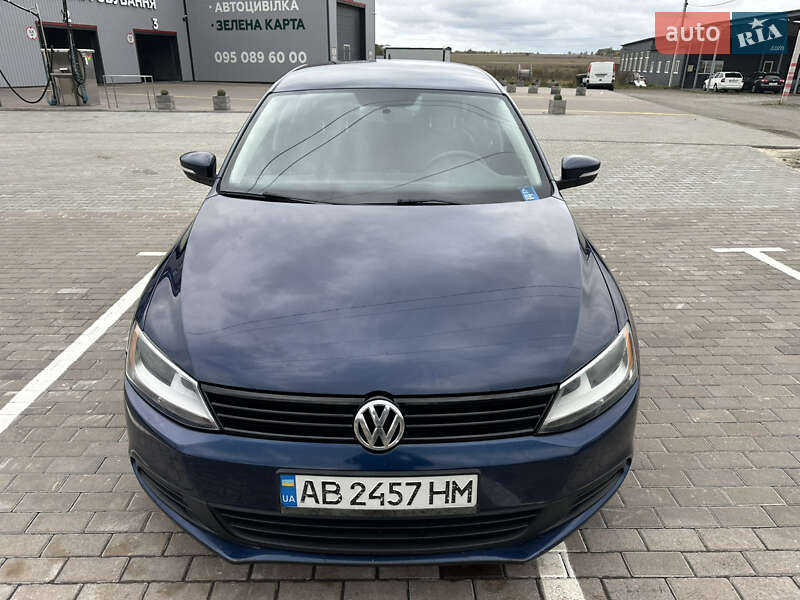 Седан Volkswagen Jetta 2012 в Киеве