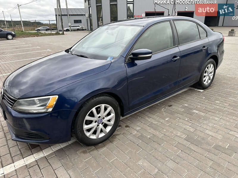 Седан Volkswagen Jetta 2012 в Киеве