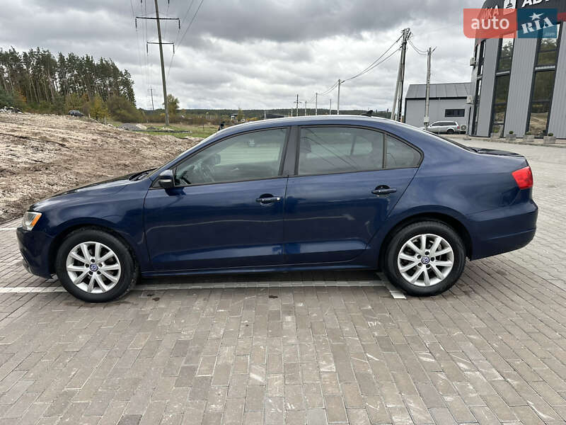 Седан Volkswagen Jetta 2012 в Киеве