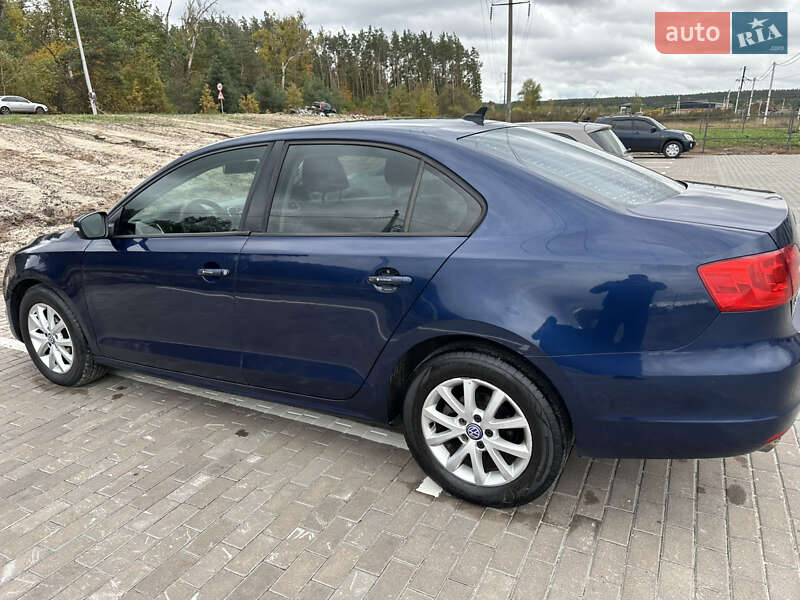 Седан Volkswagen Jetta 2012 в Киеве