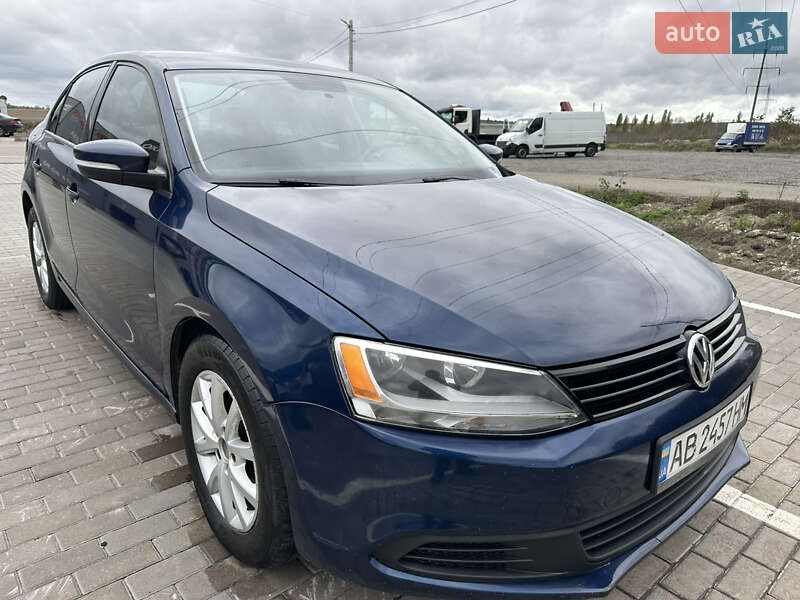 Седан Volkswagen Jetta 2012 в Киеве