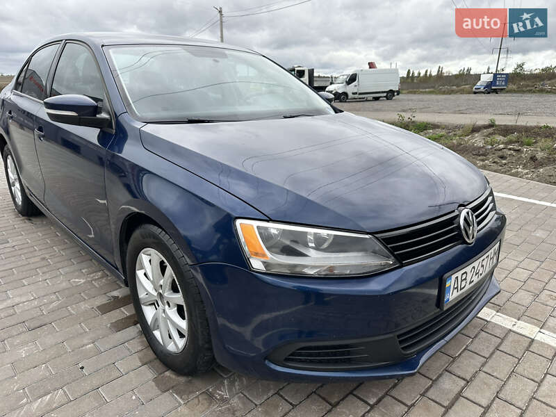 Седан Volkswagen Jetta 2012 в Киеве