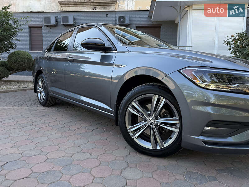 Седан Volkswagen Jetta 2019 в Кривом Роге