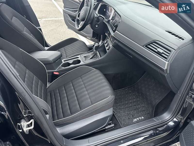 Седан Volkswagen Jetta 2023 в Киеве фото 19 Седан Volkswagen Jetta 2023 в Киеве