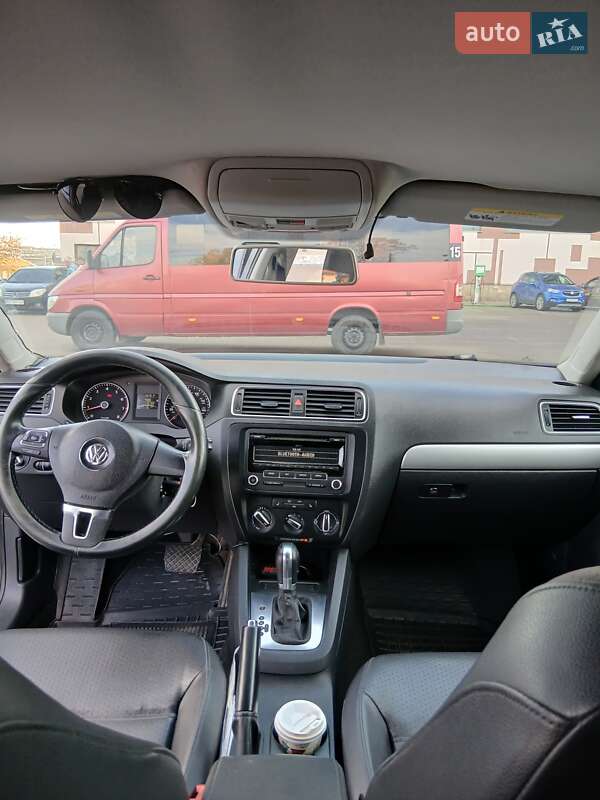 Седан Volkswagen Jetta 2014 в Николаеве