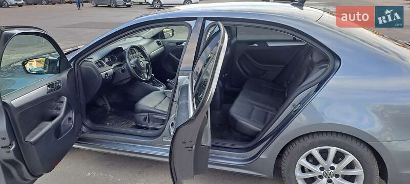 Седан Volkswagen Jetta 2014 в Николаеве