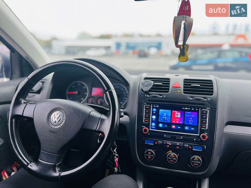 Седан Volkswagen Jetta 2007 в Ужгороде