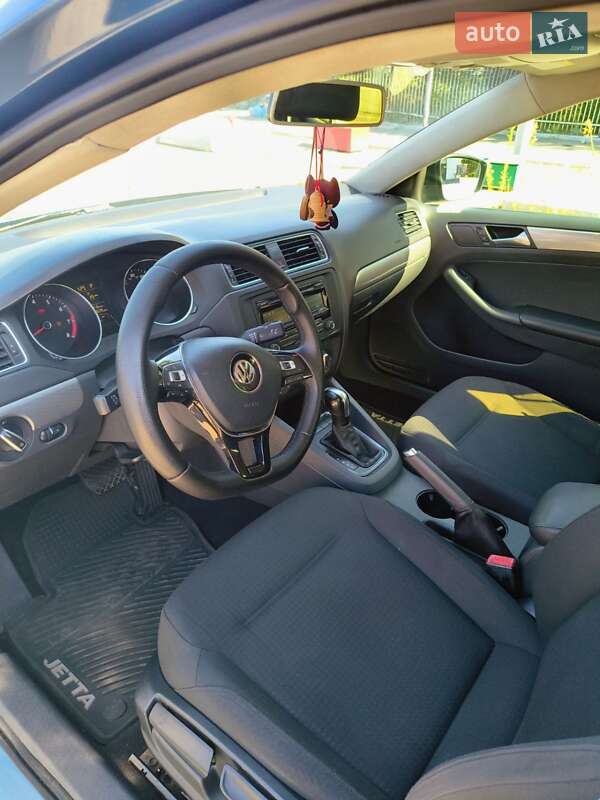 Седан Volkswagen Jetta 2015 в Днепре фото 3 Седан Volkswagen Jetta 2015 в Днепре