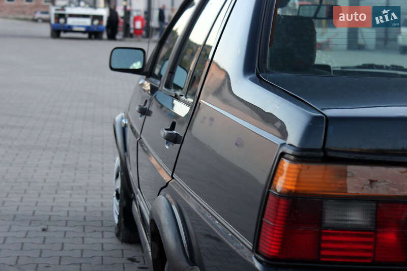 Седан Volkswagen Jetta 1990 в Кременце