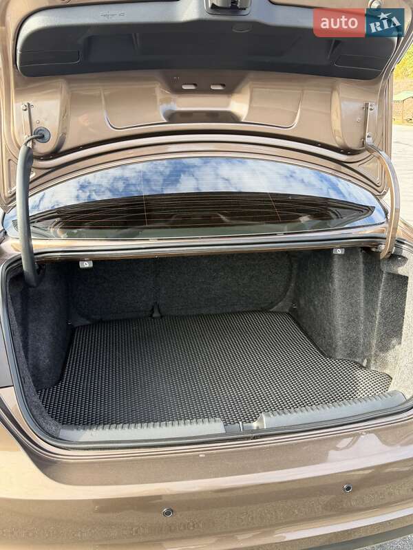 Седан Volkswagen Jetta 2012 в Полтаве фото 5 Седан Volkswagen Jetta 2012 в Полтаве