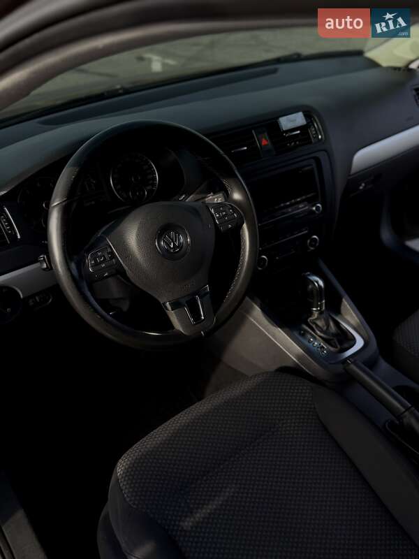 Седан Volkswagen Jetta 2012 в Полтаве фото 8 Седан Volkswagen Jetta 2012 в Полтаве
