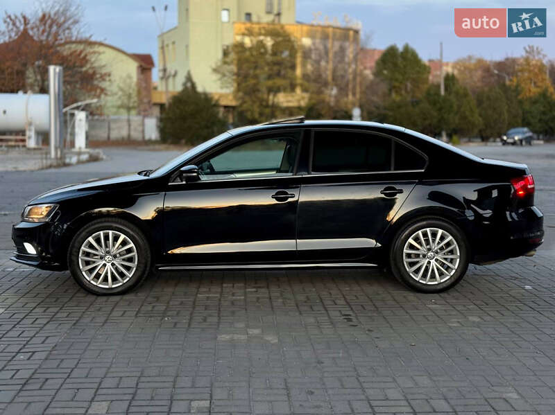 Седан Volkswagen Jetta 2014 в Днепре