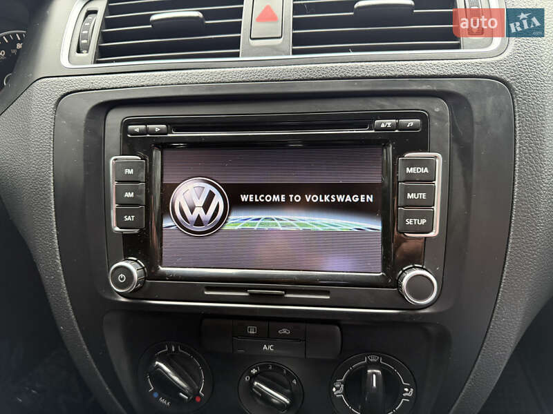 Седан Volkswagen Jetta 2013 в Кривому Розі фото 16 Седан Volkswagen Jetta 2013 в Кривому Розі