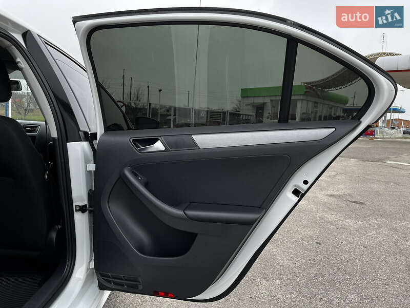 Седан Volkswagen Jetta 2014 в Кобеляках фото 30 Седан Volkswagen Jetta 2014 в Кобеляках