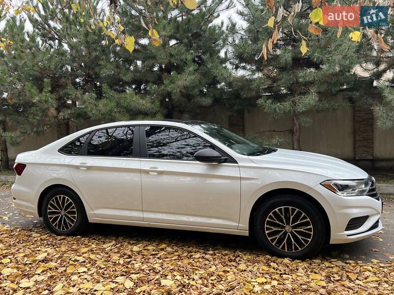 Седан Volkswagen Jetta 2019 в Дніпрі
