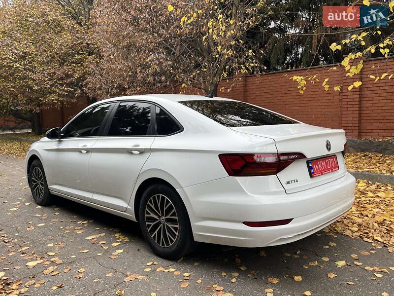 Седан Volkswagen Jetta 2019 в Дніпрі