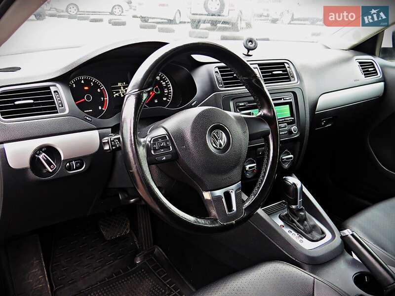 Седан Volkswagen Jetta 2014 в Черкассах