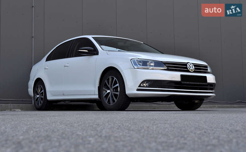 Седан Volkswagen Jetta 2016 в Києві фото Седан Volkswagen Jetta 2016 в Києві