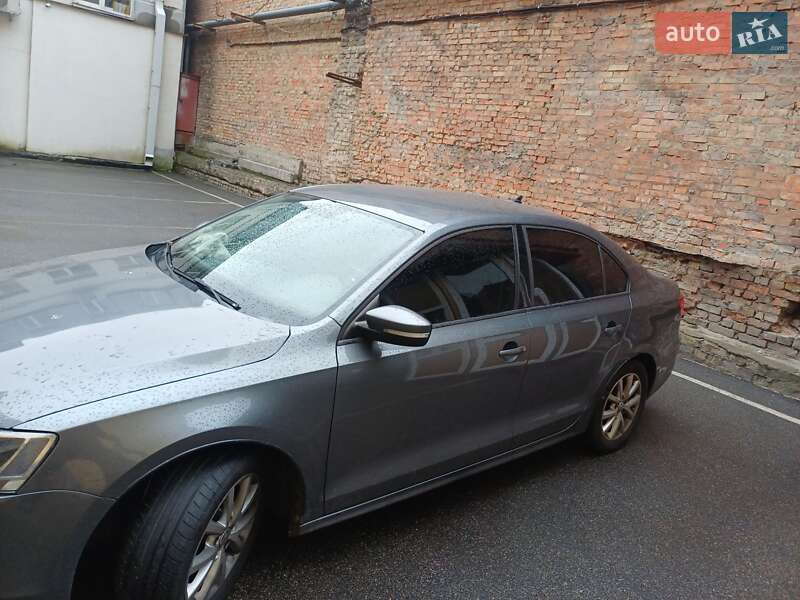 Седан Volkswagen Jetta 2012 в Києві фото 6 Седан Volkswagen Jetta 2012 в Києві