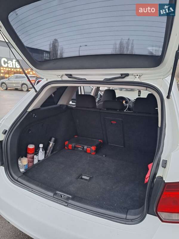 Универсал Volkswagen Jetta 2012 в Киеве фото 10 Универсал Volkswagen Jetta 2012 в Киеве