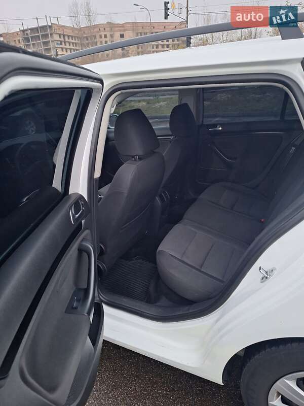 Универсал Volkswagen Jetta 2012 в Киеве фото 14 Универсал Volkswagen Jetta 2012 в Киеве