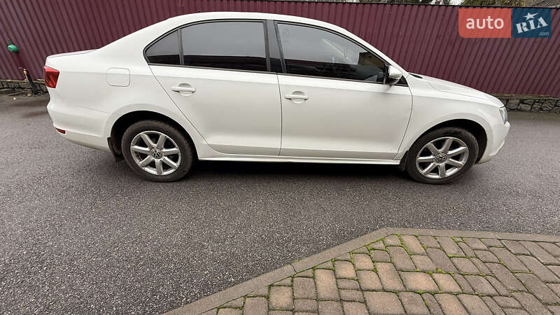 Седан Volkswagen Jetta 2014 в Умані фото 5 Седан Volkswagen Jetta 2014 в Умані