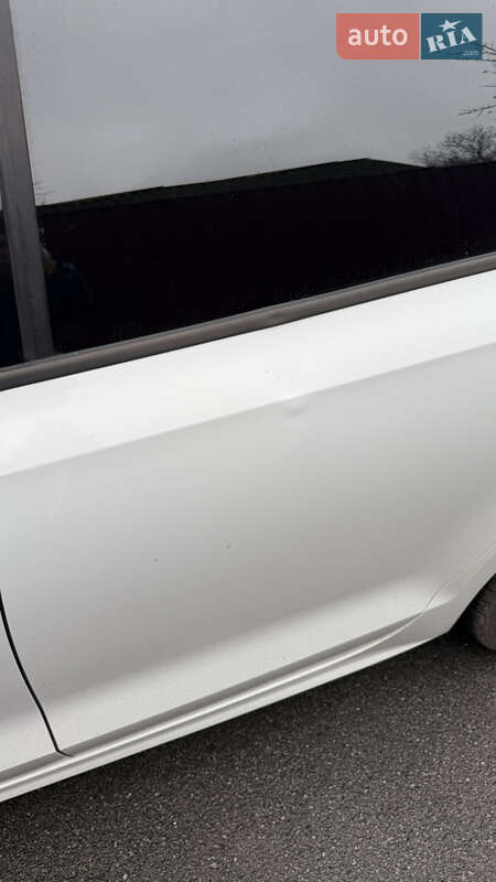 Седан Volkswagen Jetta 2014 в Умані фото 13 Седан Volkswagen Jetta 2014 в Умані