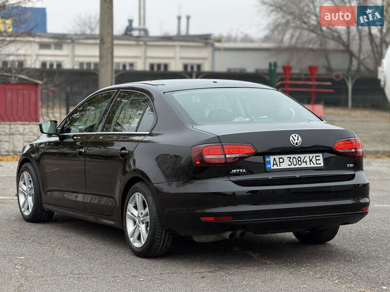 Седан Volkswagen Jetta 2016 в Запорожье