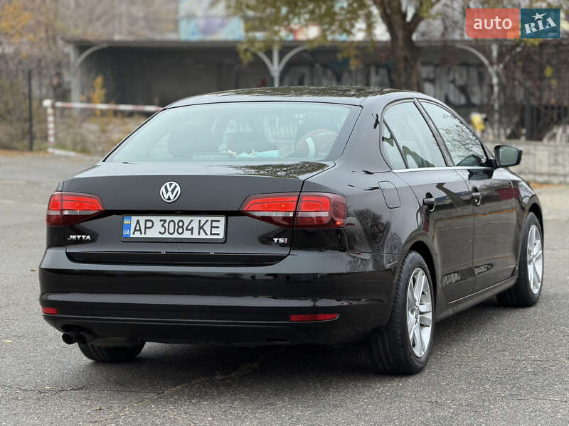 Седан Volkswagen Jetta 2016 в Запорожье
