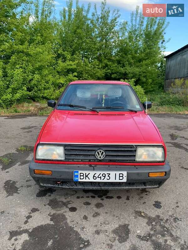 Седан Volkswagen Jetta 1991 в Дубно