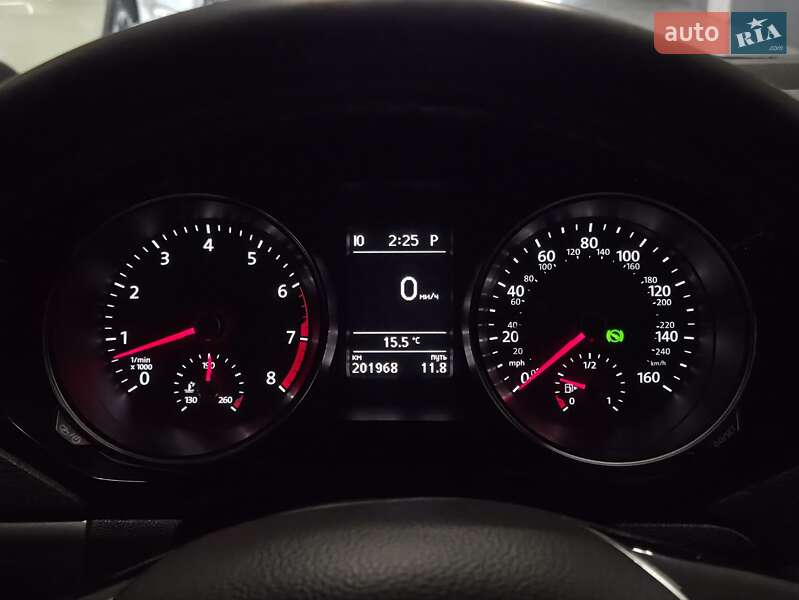 Седан Volkswagen Jetta 2015 в Николаеве