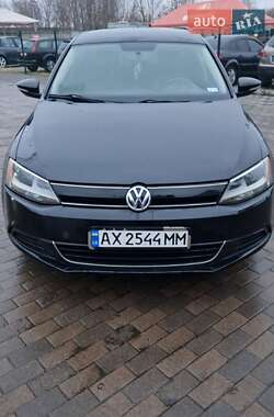 Седан Volkswagen Jetta 2014 в Харькове
