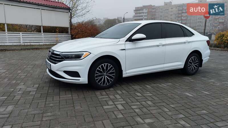 Седан Volkswagen Jetta 2021 в Запоріжжі