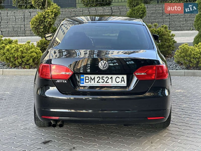 Седан Volkswagen Jetta 2014 в Киеве