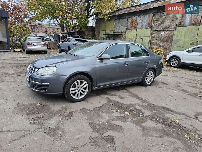 Седан Volkswagen Jetta 2007 в Киеве