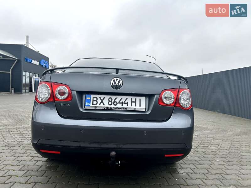 Седан Volkswagen Jetta 2005 в Летичеве