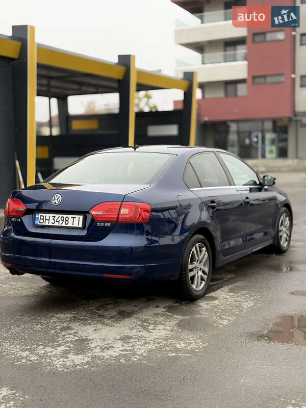 Седан Volkswagen Jetta 2013 в Ізмаїлі